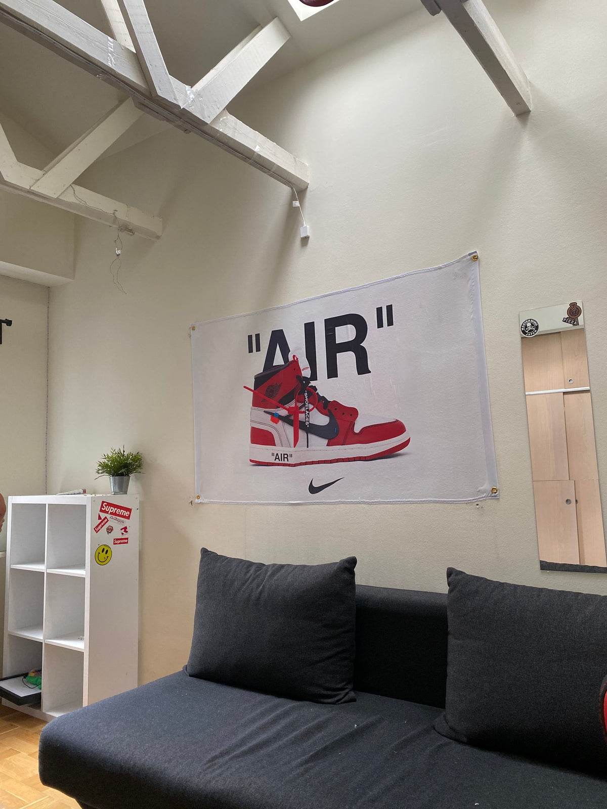 Værelse med "AIR" Jordan 1 Chicago