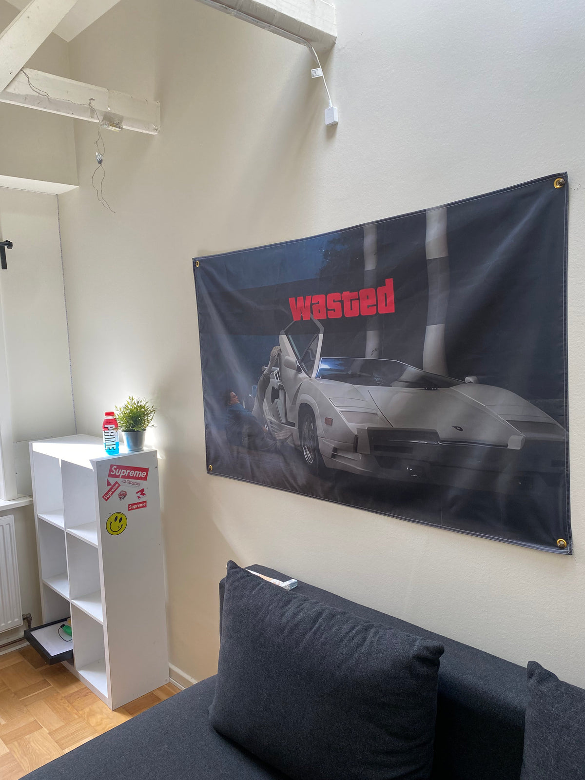 Værelse med "Wasted" Wolf Of Wall Street