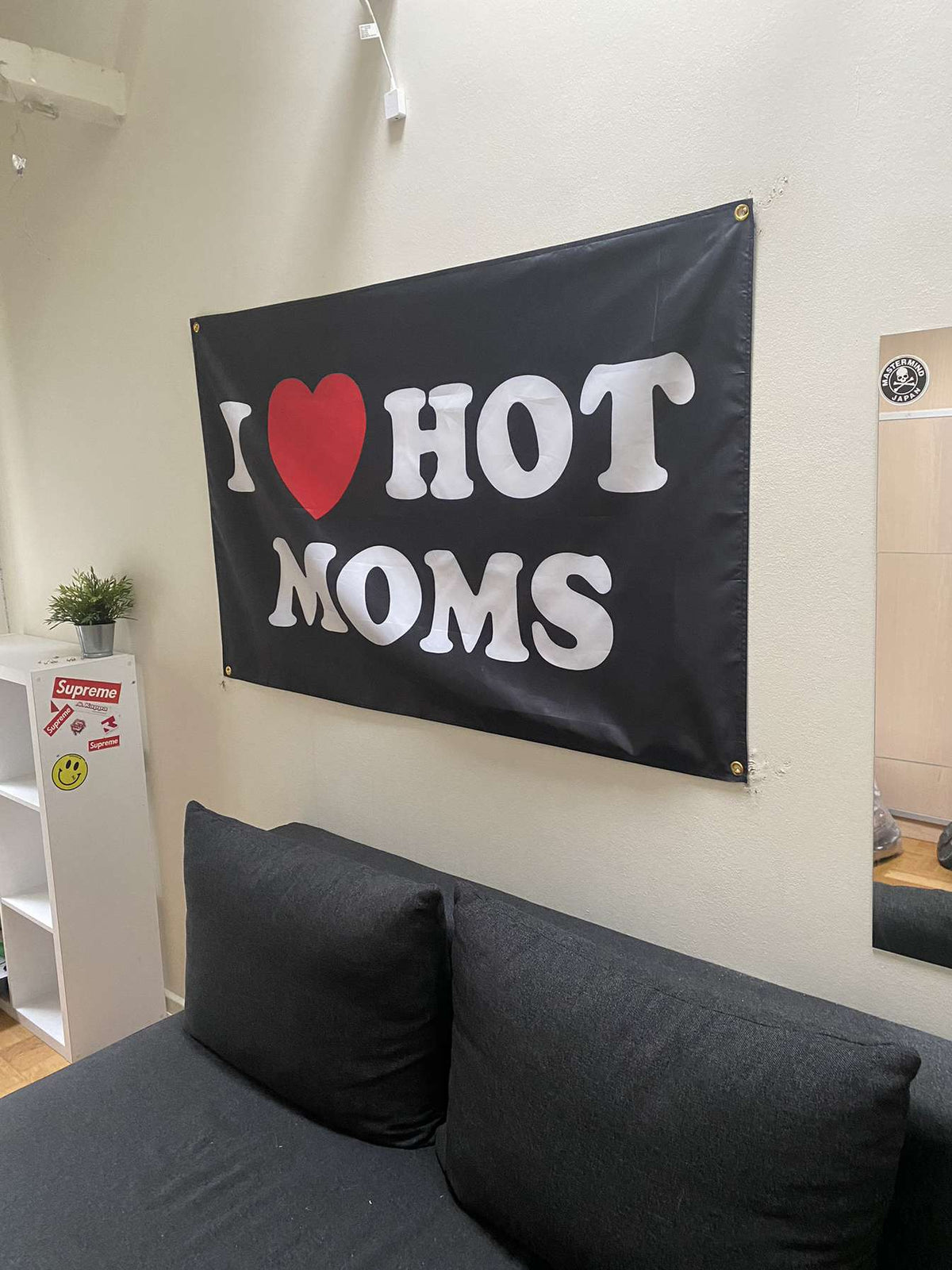 Værelse med I ❤️ HOT MOMS